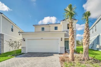 Solterra (6139) 5-bedroom Villa in Davenport