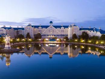 Disney's Newport Bay Club® Disney's Newport Bay Club® - Disneyland Paris Hotels