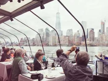 Bateaux New York Sightseeing Lunch Cruise