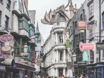 6 Stores That You MUST Visit on a Trip to Diagon Alley   6 Stores That You MUST Visit on a Trip to Diagon Alley