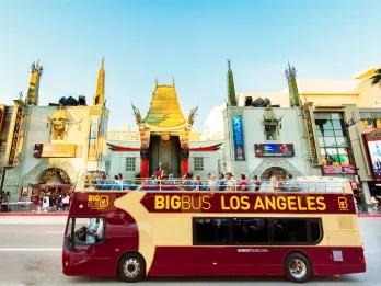 Tour bus in front of Mann's Chinese Theatre, Hollywood Walk of Fame