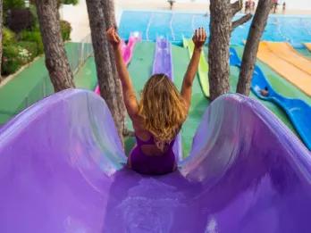 waterpark-slide-racers