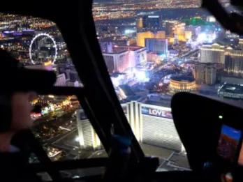 Las-Vegas-Strip-Highlights-Night-Flight-with-Formula-1-Race-Track-Views  (1)