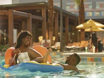 Swimming pool at Universal's Endless Summer Resort - Dockside Inn and Suites