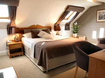 hotel-room