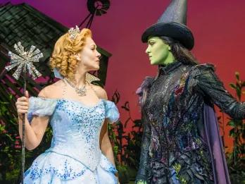 Elphaba-and-Glinda