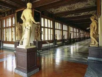 statues-in-hallway