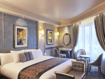 Superior Room Disneyland Hotel 