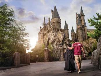 Guests in front of Hogwarts Castle, Wizarding World of Harry Potter, Universal Orlando