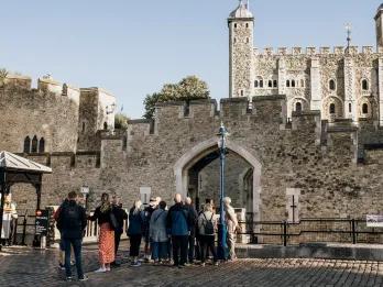 Tower of London walking tour with guide