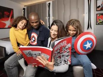 Disneyland Paris Hotel New York - The Art of Marvel Spider-Man