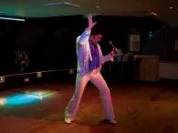 Elvis-impersonator
