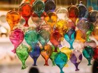 glass-balloons-hanging