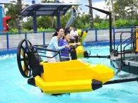 Guests on AQUAZONE Wave Racers at LEGOLAND Florida