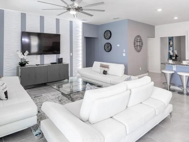 Solterra (34624) 7-bedroom Villa in Davenport