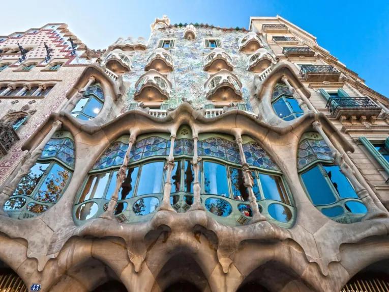 Barcelona in One Day - Barcelona Highlights & Artistic Barcelona