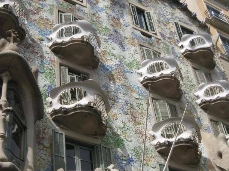 Barcelona Gaudi and Sagrada Familia Plus Casa Batllo admission