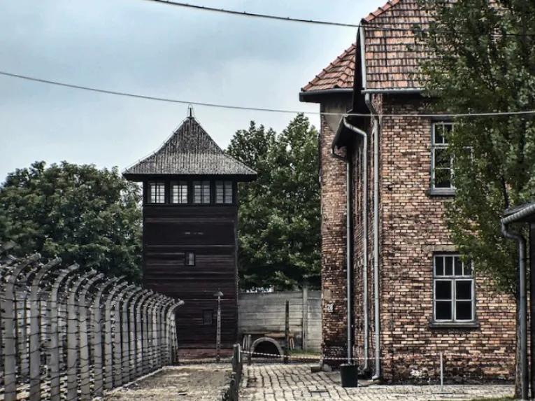 Auschwitz-Birkenau Guided Tour with Private Transport