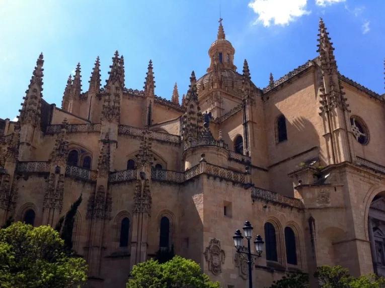 Avila and Segovia from Madrid 