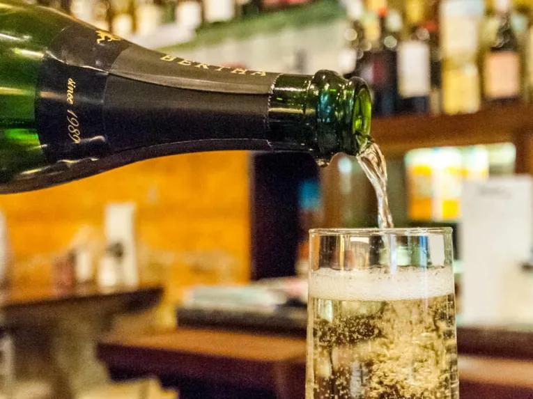 Barcelona Tapas Tour "en el barrio" - Small Group Tour