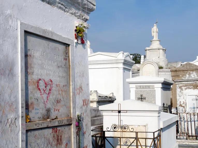 New Orleans Cemetery and Voodoo Walking Tour