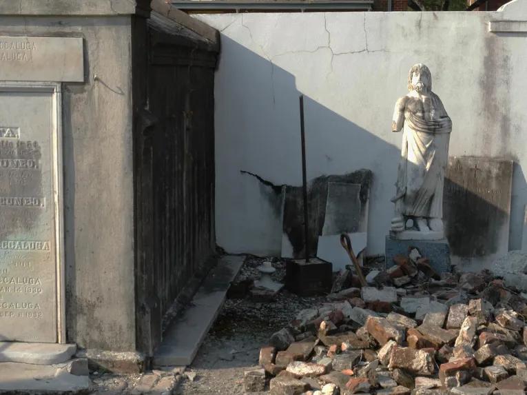 New Orleans Cemetery and Voodoo Walking Tour