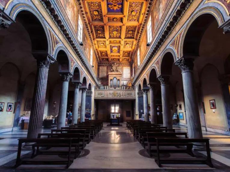 Small Group: Crypts, Bones & Catacombs - Underground Tour of Rome