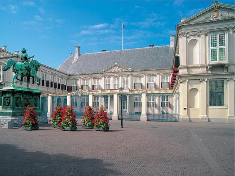 Delft, The Hague & Madurodam