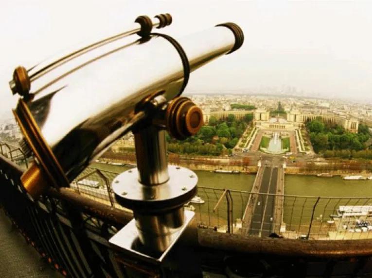 Dinner Cruise La Marina + Skip-the-Line Eiffel Tower Ticket