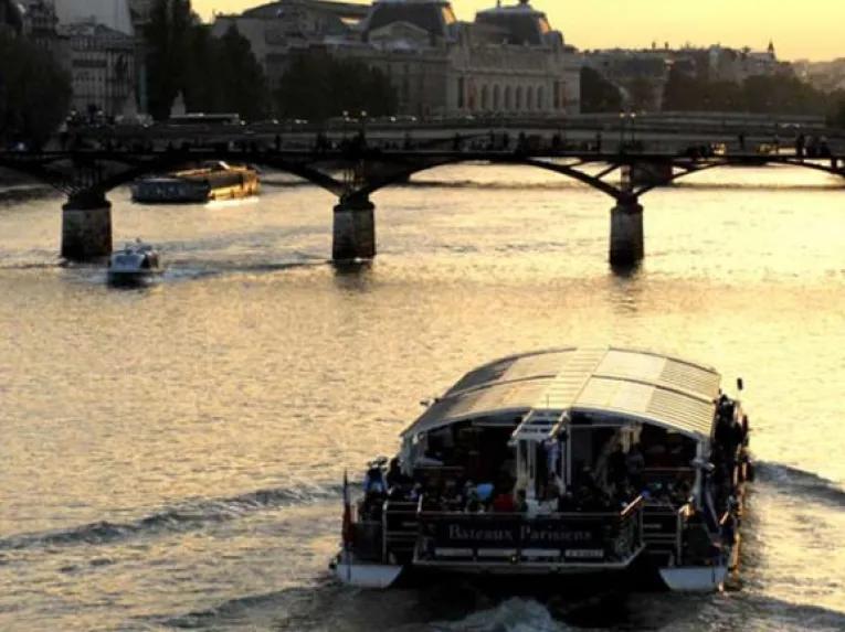 Eiffel Tower Dinner and Seine River Cruise