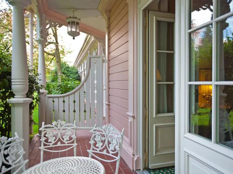 Superior Family Room with Terrace