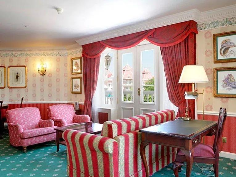 Walt's Appartment Suite