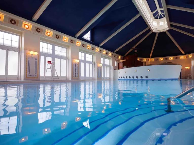 Disney's Newport Bay Club