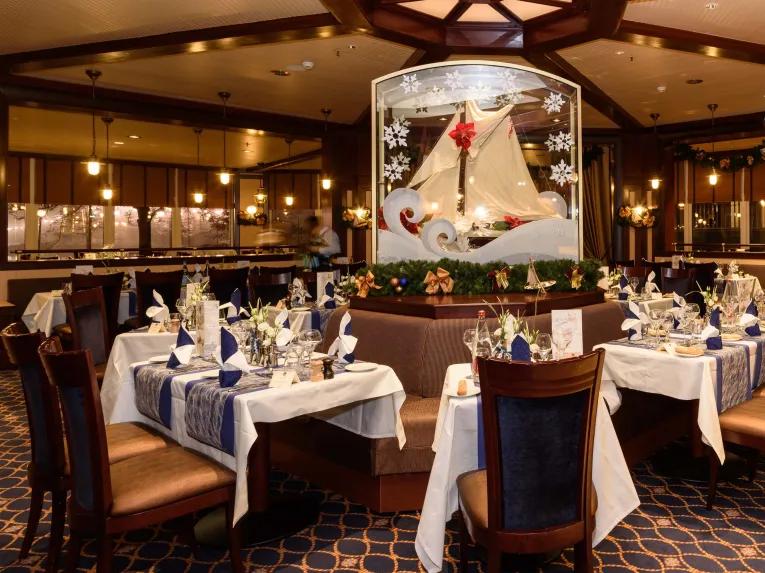 Disney's Newport Bay Club