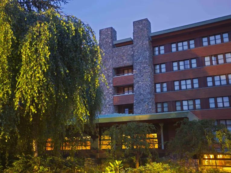 Disney's Sequoia Lodge