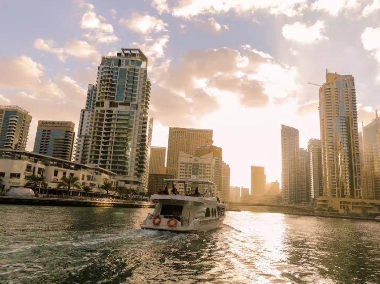 Dubai Marina Luxury Yacht Share Cruise