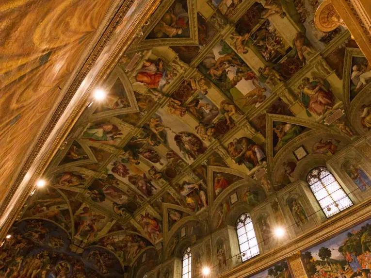 Early Entry Sistine Chapel & St Peter's Basilica Express Service