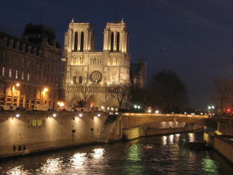 Eiffel Tower Dinner, Seine River Cruise and the Moulin Rouge