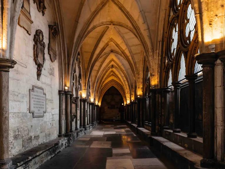 Exclusive Houses of Parliament Tour with Guided Visit & Skip the Line Westminster Abbey Tour
