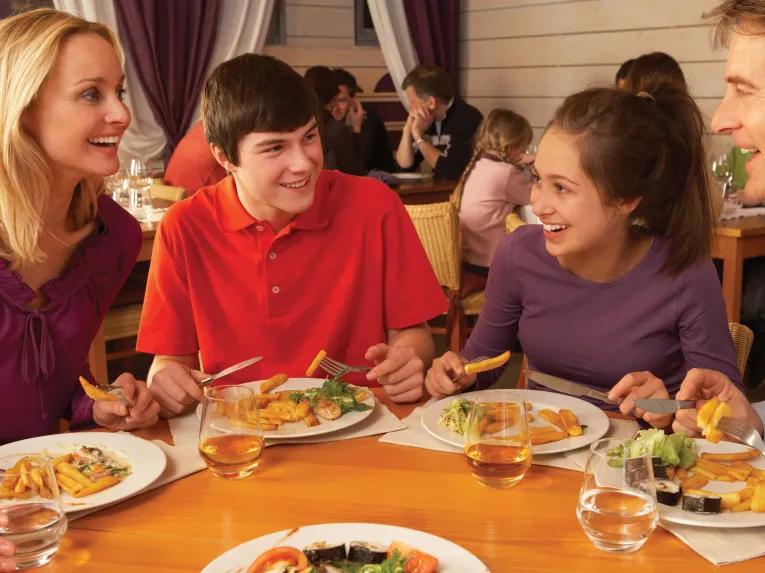 Orlando VIP Shop & Dine 4 Less Card GOLD