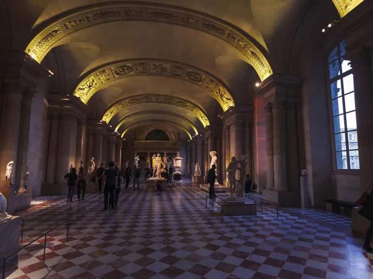 Closing Time At The Louvre: The Mona Lisa At Her Most Peaceful