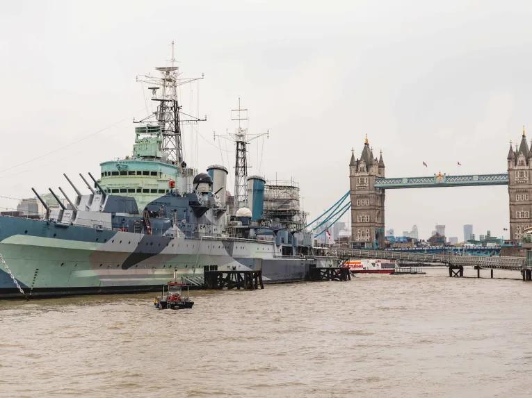 London In a Day: Tower of London, Westminster Abbey & Changing of the Guard