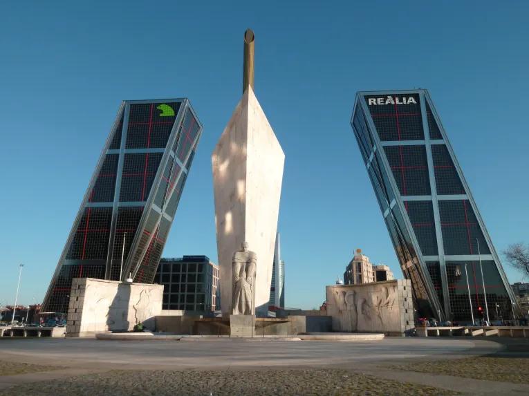 Madrid Highlights and Skip the Line Royal Palace Tour