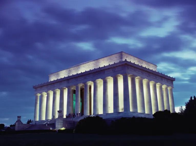 Washington Monuments by Moonlight Night Tour