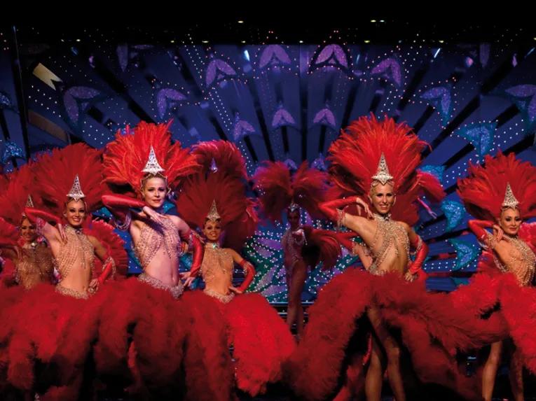 Dinner & Show in Moulin Rouge