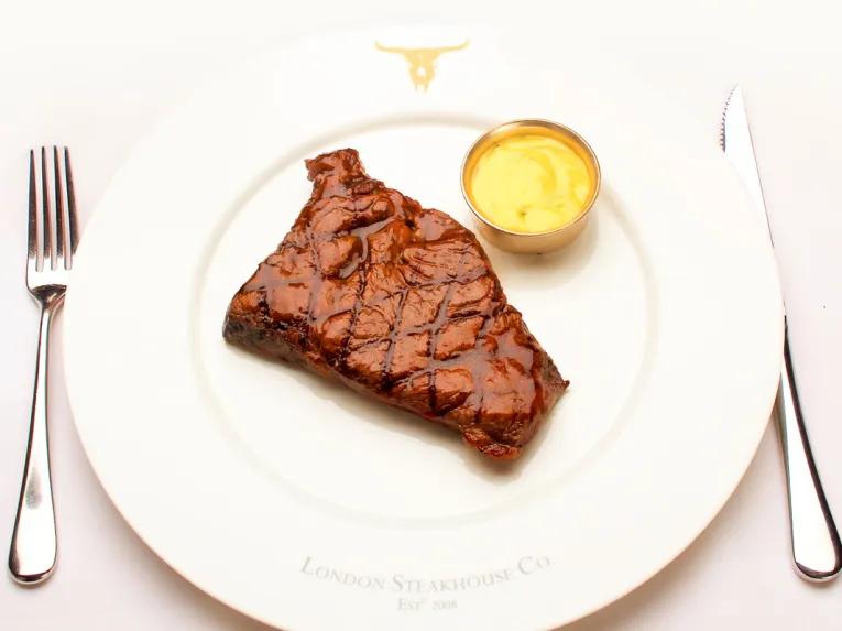 Cocktails for Two with Three Course Meal at a Marco Pierre White Restaurant - Experience Voucher