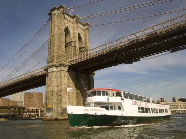 New York Landmarks Semi-Circle Cruise