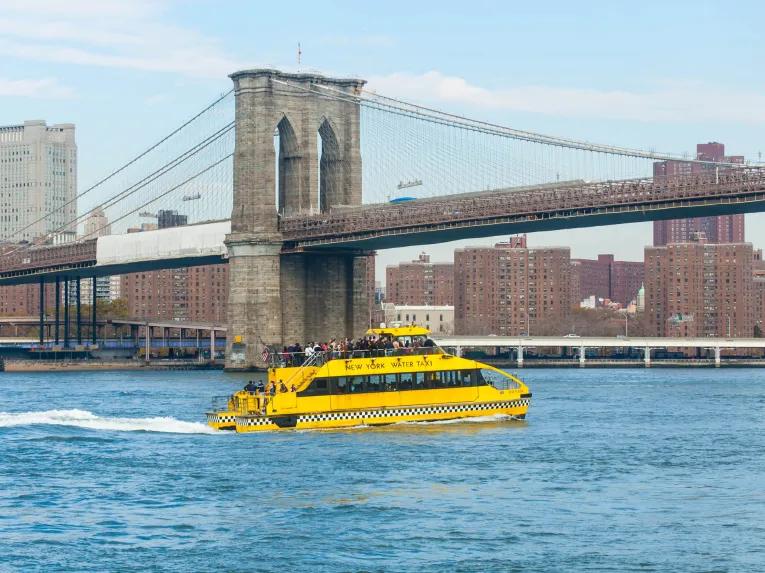 New York Water Taxi Hop-on Hop Off Sightseeing Cruise