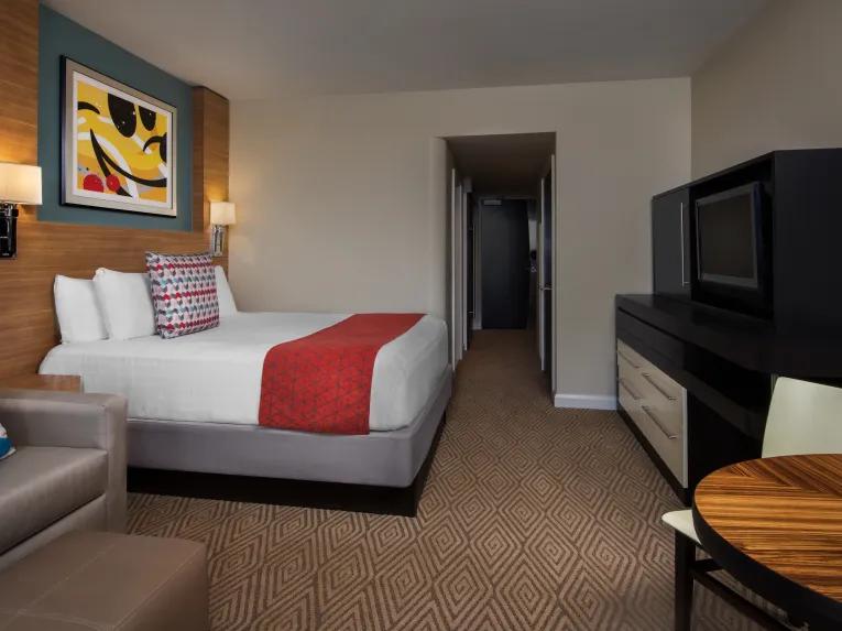 Deluxe Studio - Theme Park View