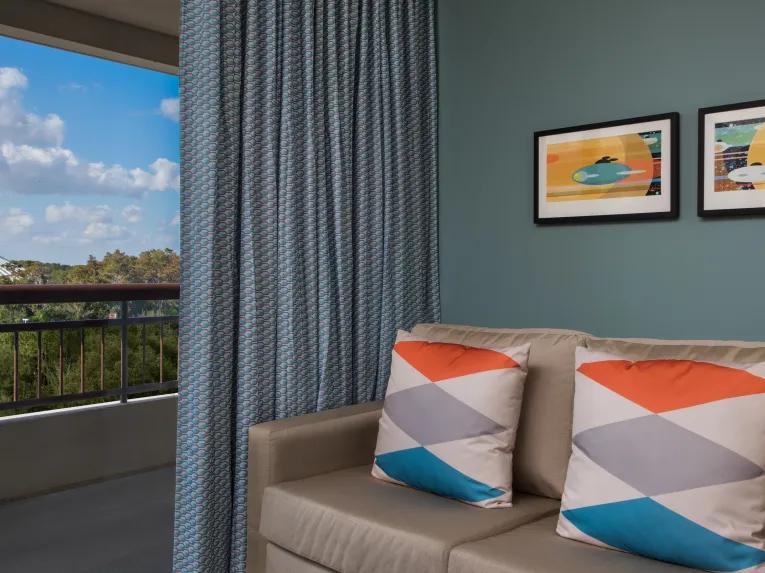 Deluxe Studio - Theme Park View